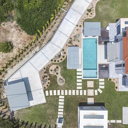 V&p Villa Hanióti